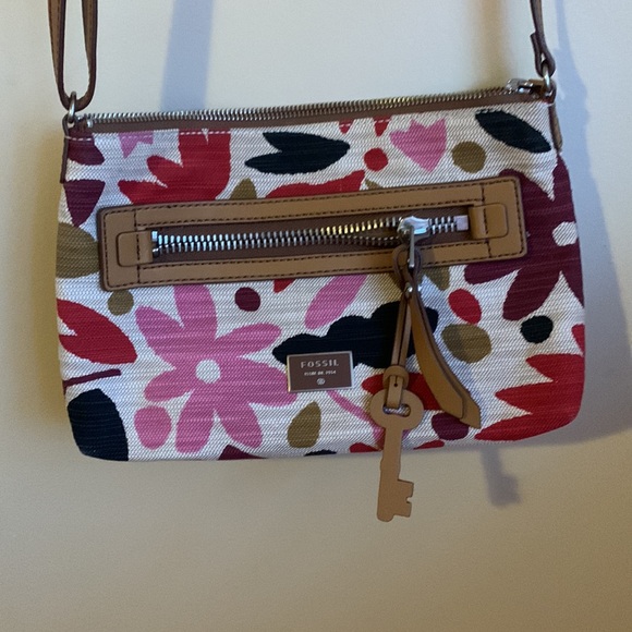 Fossil Crossbody purse - Picture 3 of 6